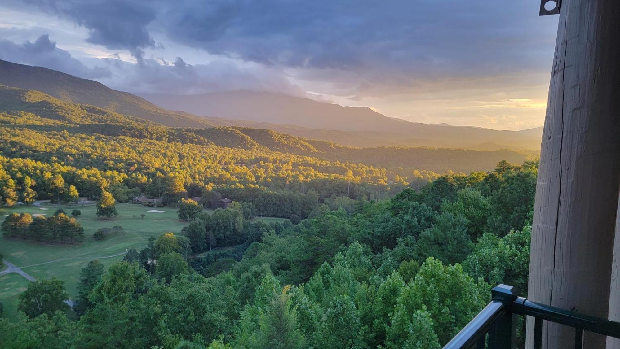 Ferienwohnung Stairway To Heaven, Breathtaking Mtn Views Indoor Pool & Hot Tub Gatlinburg Exterior foto